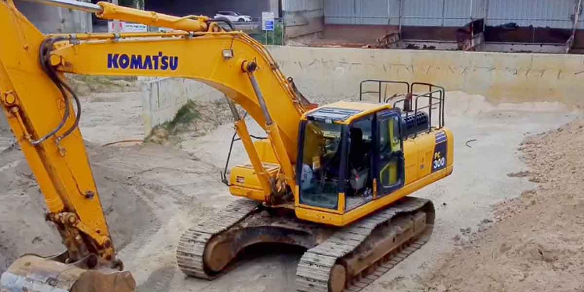 Komatsu pc300 specs